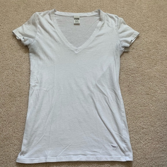 VS PINK Vneck - Picture 1 of 4